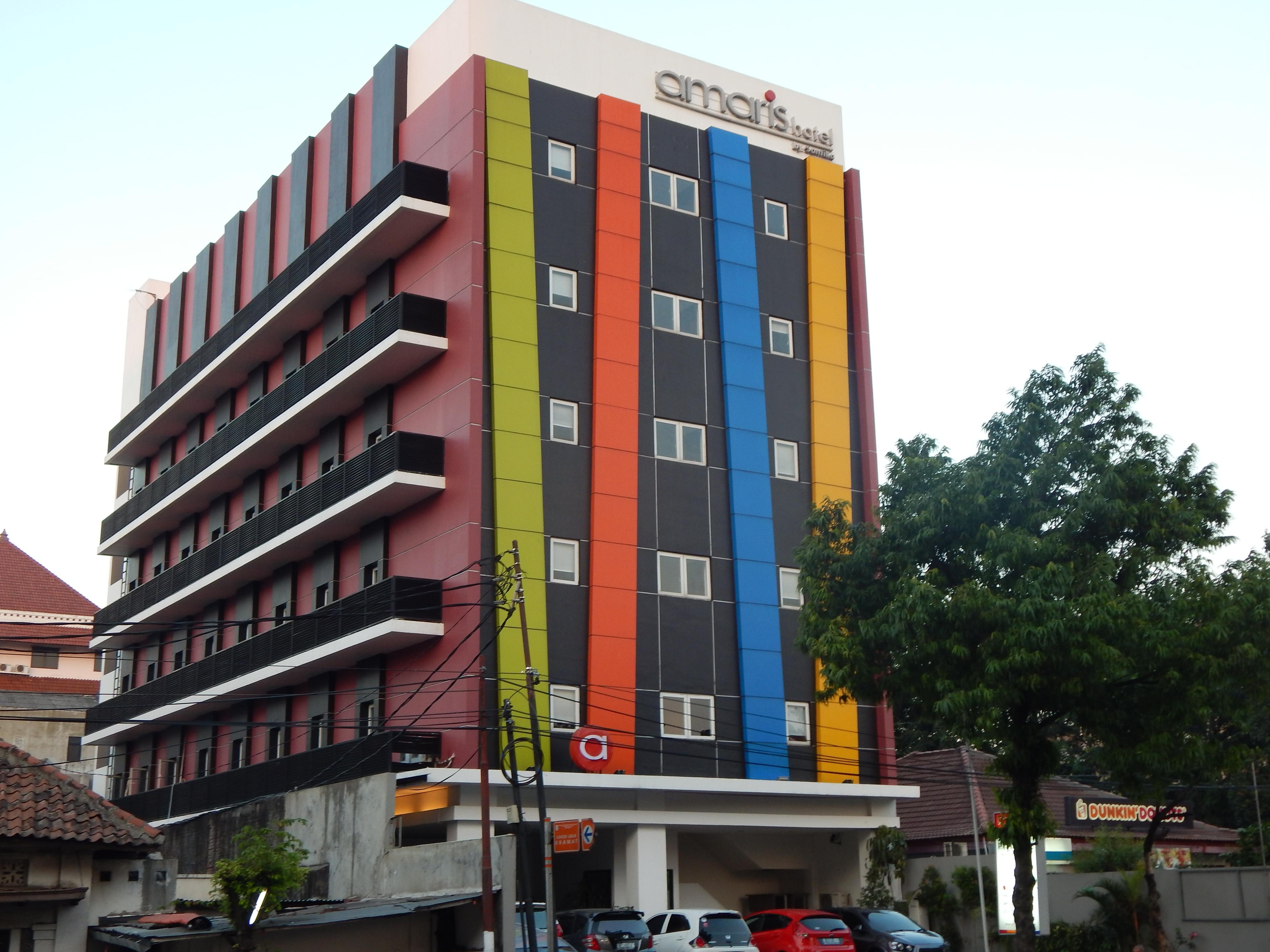 Amaris Hotel Senen Jakarta Exterior photo